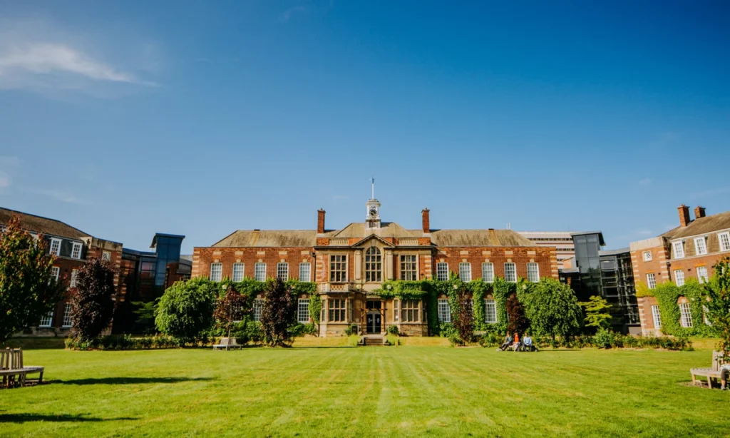University of Hull Fees 2024
